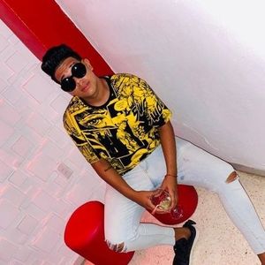 Meet your Posher, Daniel